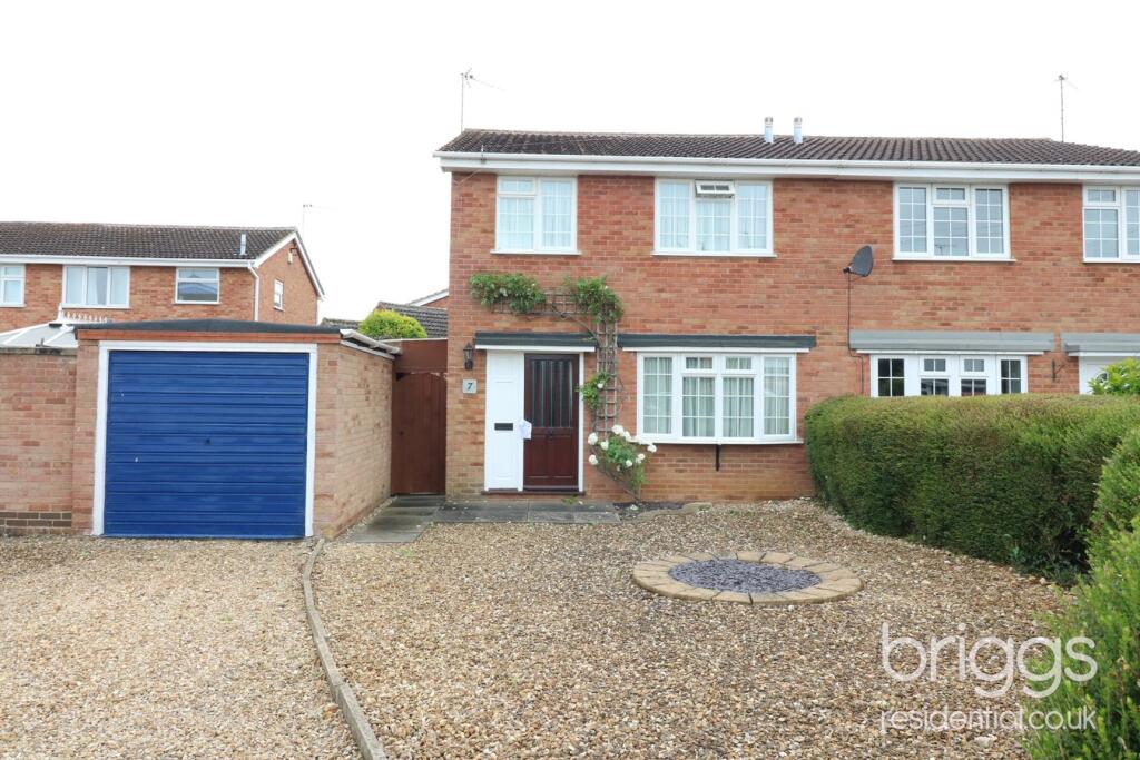 Main image of property: Beech Close, Market Deeping, PE6