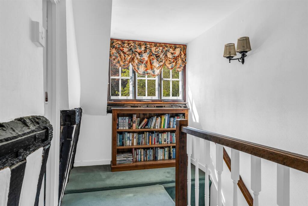 House in Welwyn Hatfield, Welwyn - View 5