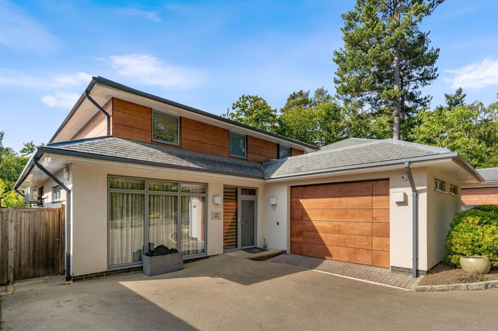 House in Elmbridge, Surrey - View 5