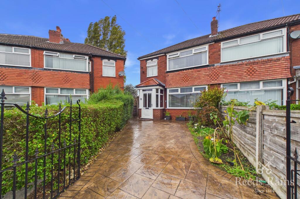 3-bed semi-detached on Harewood Grove, Stockport, Greater Manchester, SK5, £300,000