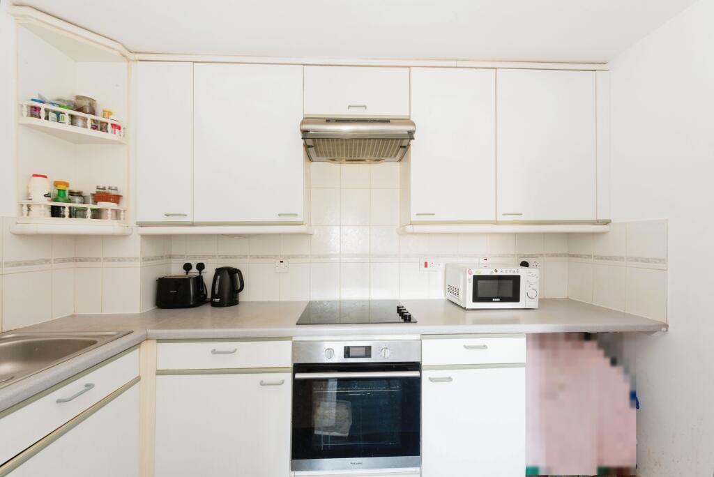 Apartment in London - More