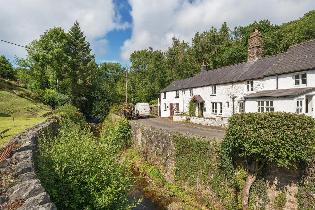 2-bed terraced on Bridge Ball, Lynton, Devon, EX35, £300,000
