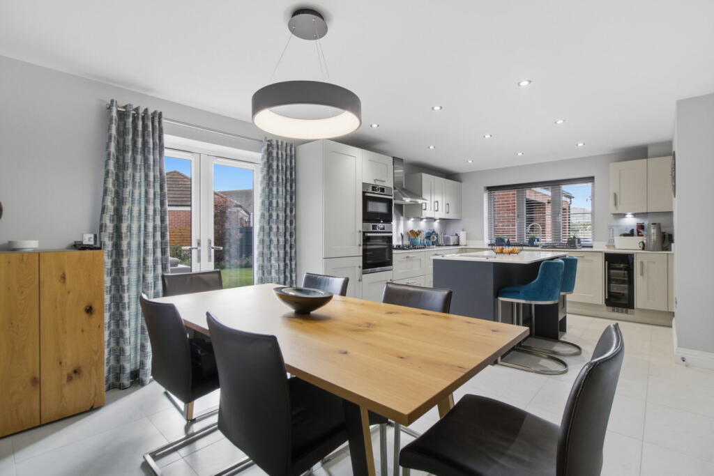 House in Malvern Hills, Leigh - View 4