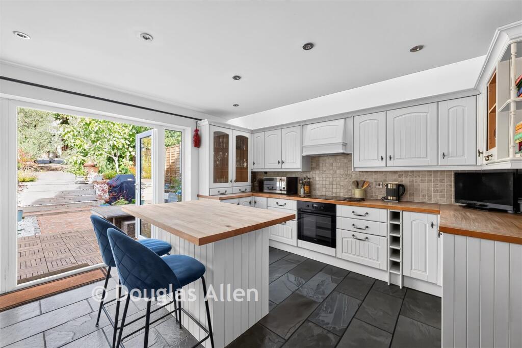 House in Epping Forest, Epping - View 4