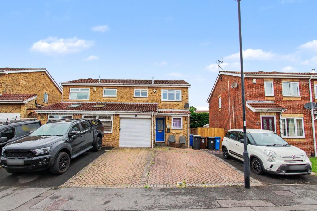 Main image of property: 18 Farnaby Drive, High Green, Sheffield, South Yorkshire, S35 4NY
