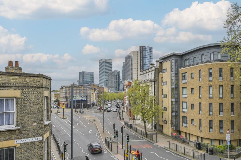Apartment in London - More
