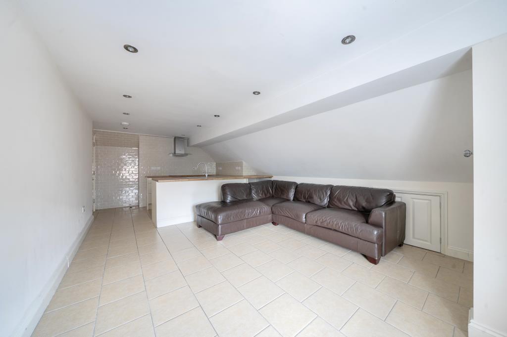 Lambourn Woodlands, Berkshire, RG17 photo 3