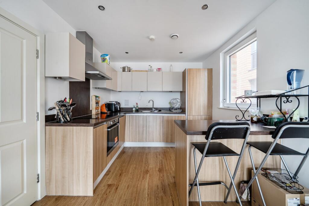 Apartment in London - View 5