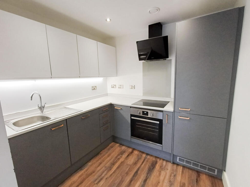 Apartment in Sheffield, Wicker, Neepsend - View 4