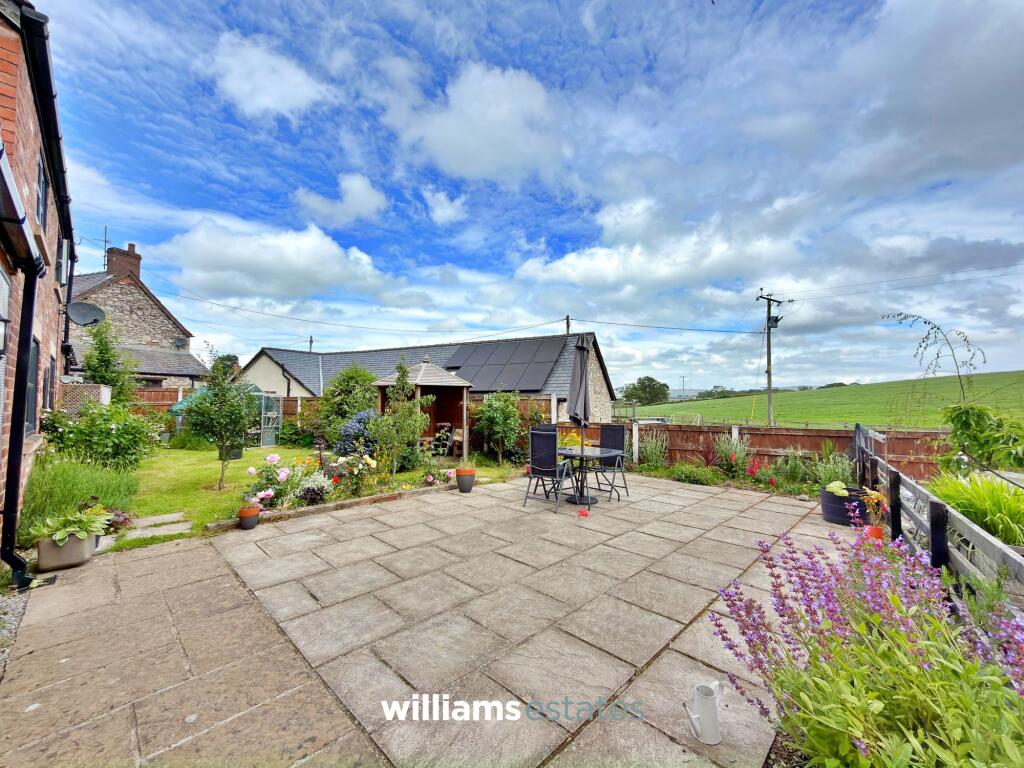 Denbigh, LL16 photo 3