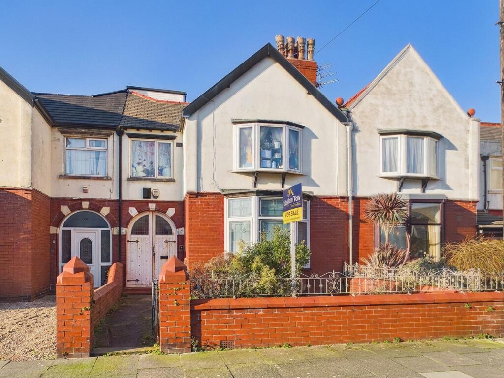 1-bed flat on Rosebery Avenue, Blackpool, FY4, £80,000