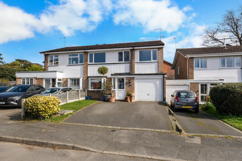 Main image of property: Kenyon Close, Bromsgrove B60 2DL