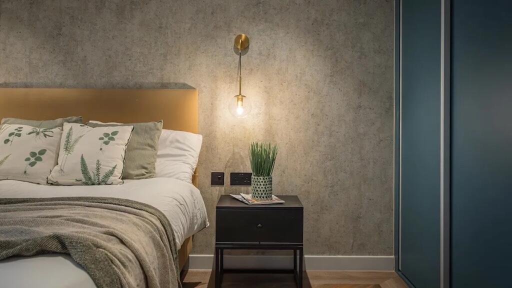 Apartment in Manchester - View 4