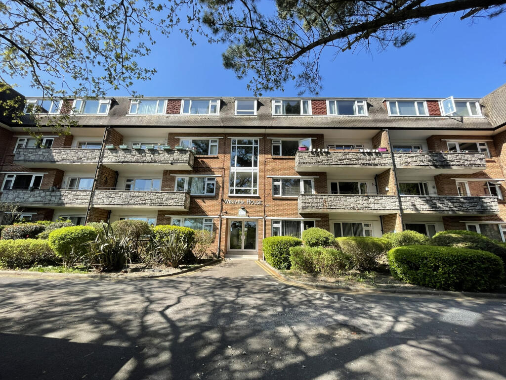 Apartment in Bournemouth - View 2