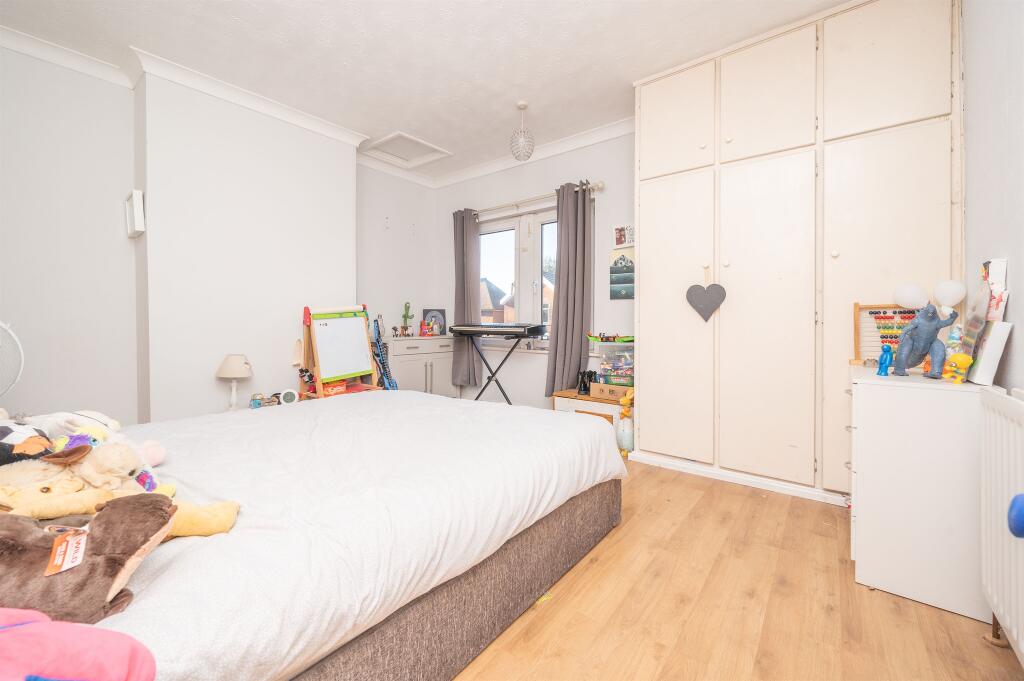 House in Desborough, North Northamptonshire - More