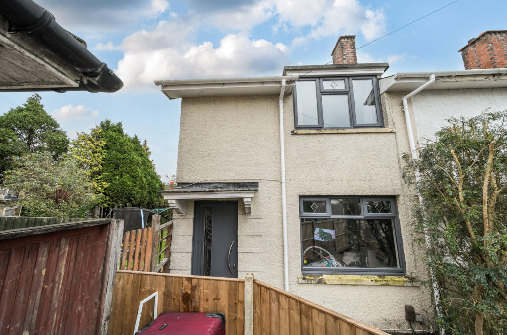Main image of property: Butts Close, Sholing, Southampton, Hampshire, SO19