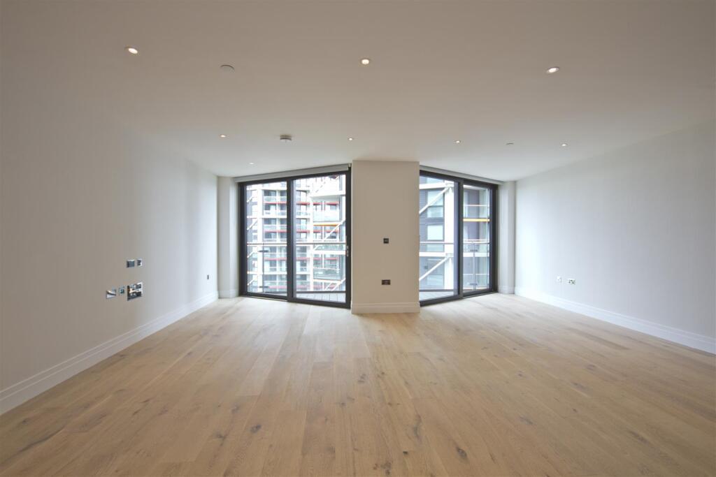 Main image of property: Riverlight Quay, Nine Elms, SW11 8BF