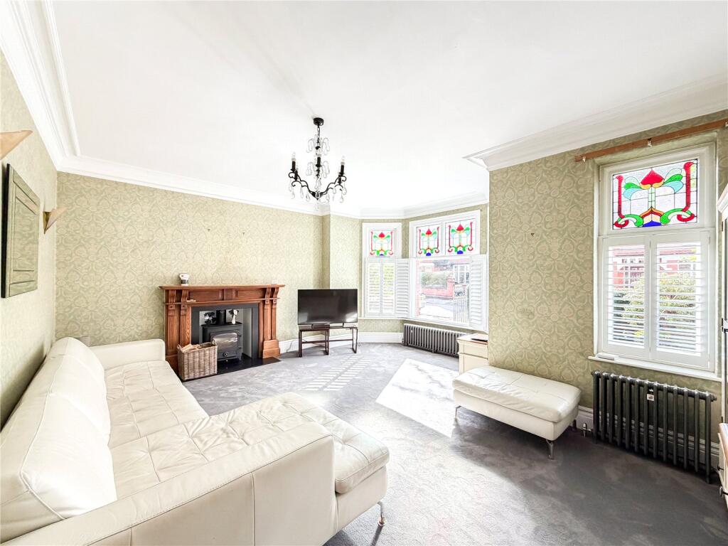 Raynham Avenue, Didsbury Village, M20 photo 3