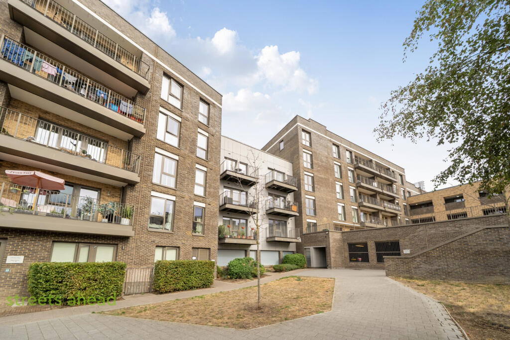 Apartment in London - View 5
