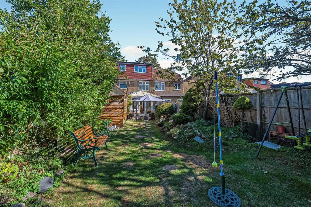 House in Reigate and Banstead, Surrey - View 3