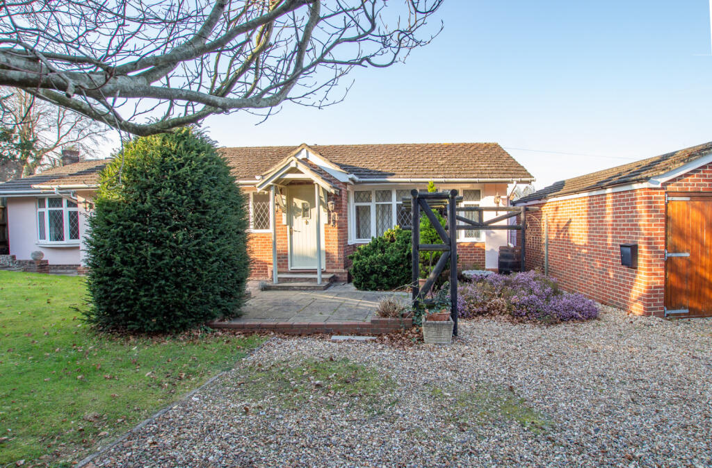 Main image of property: Tidmarsh Road, Pangbourne, Reading, Berkshire, RG8