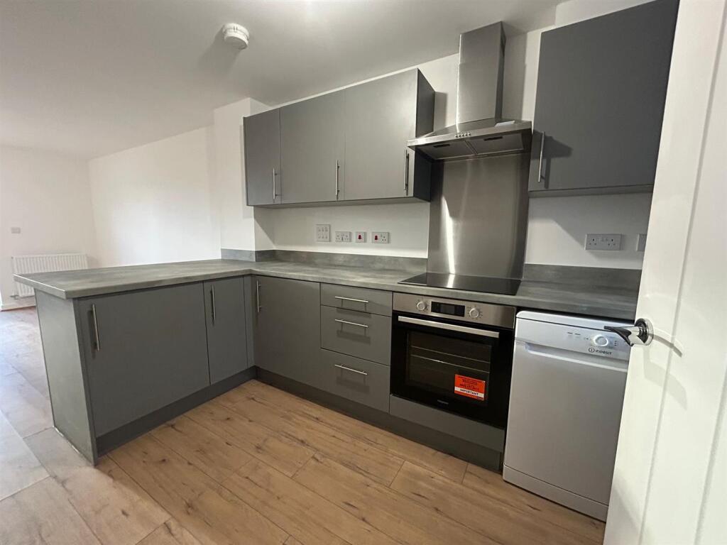 House in Leeds - View 4