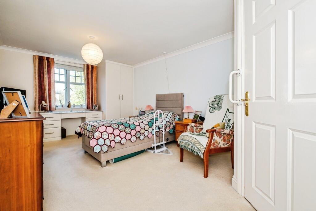 Wordsworth Road, Worthing, West Sussex, BN11 - View 4