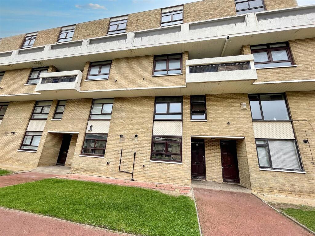 Main image of property: Collingwood Court, Washington