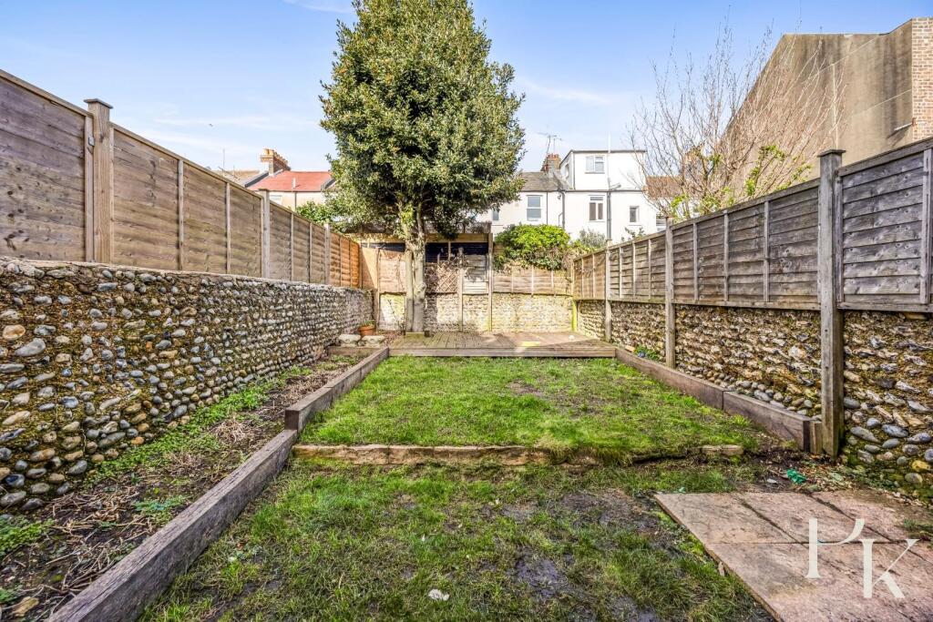 House in Hove, Brighton and Hove - View 2