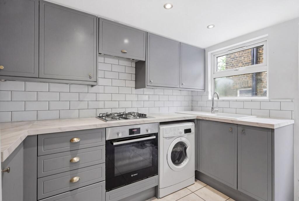 Apartment in London, Leyton - View 4