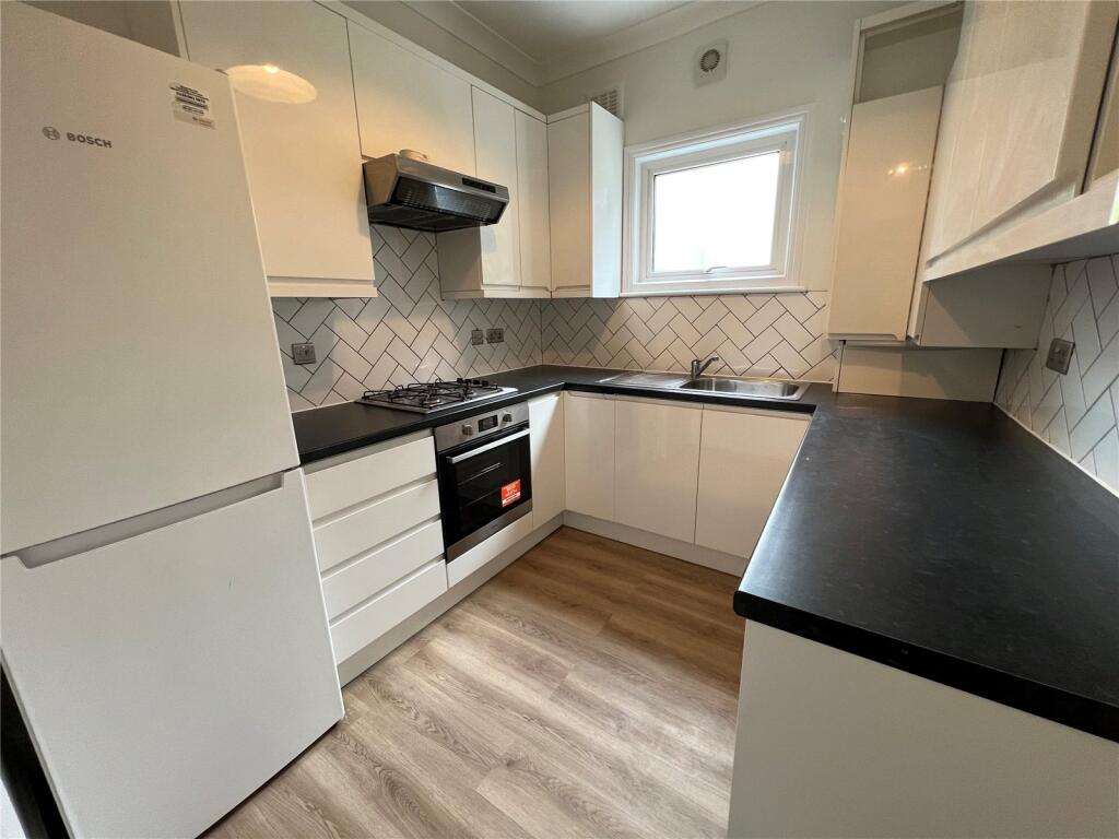 Apartment in London - View 3