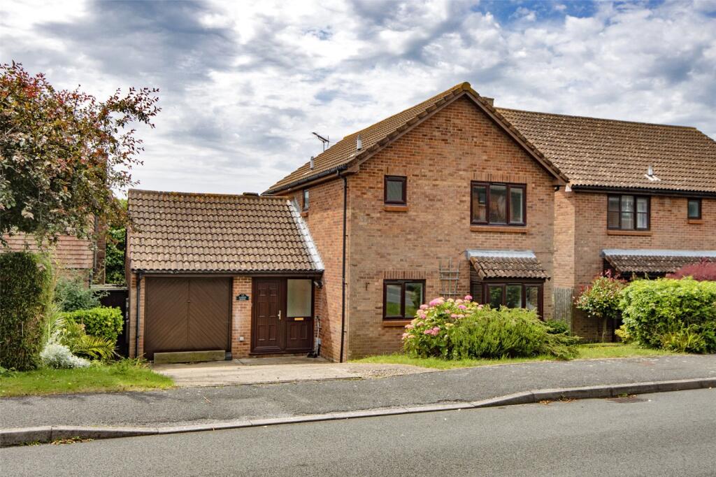 Main image of property: Spanton Crescent, Hythe, CT21