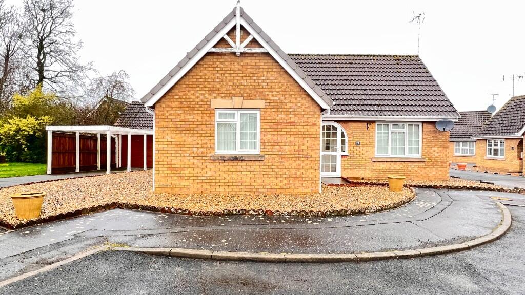 2-bed bungalow on Southfields Close, Wisbech, Cambridgeshire, PE13, £190,000