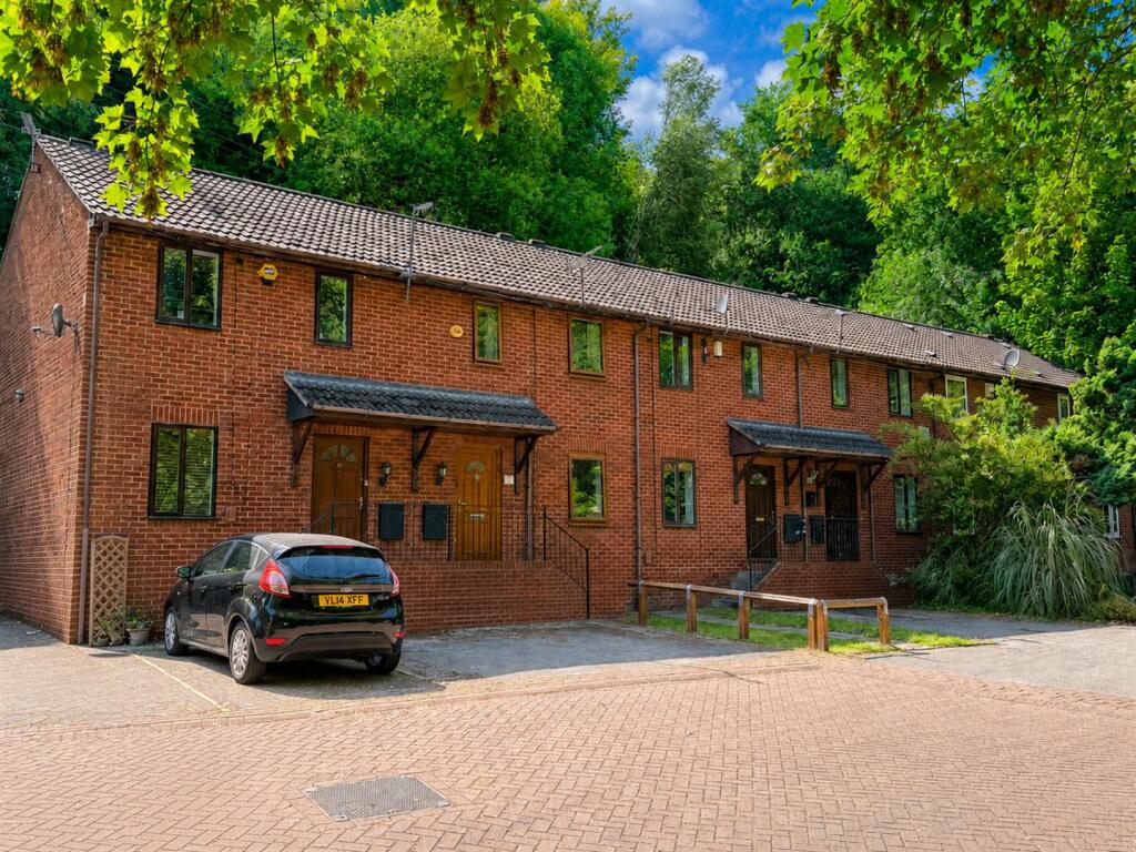 Main image of property: Wharfedale Avenue, Meanwood, Leeds, West Yorkshire