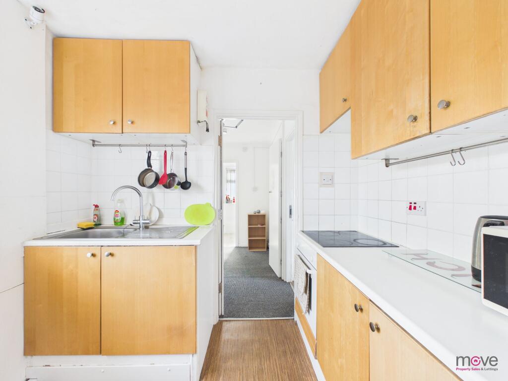 Apartment in Cheltenham, Kingsditch, Alstone - View 5