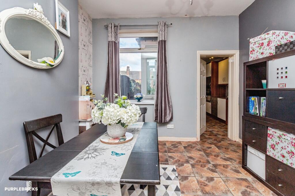 House in Stoke-on-Trent - More