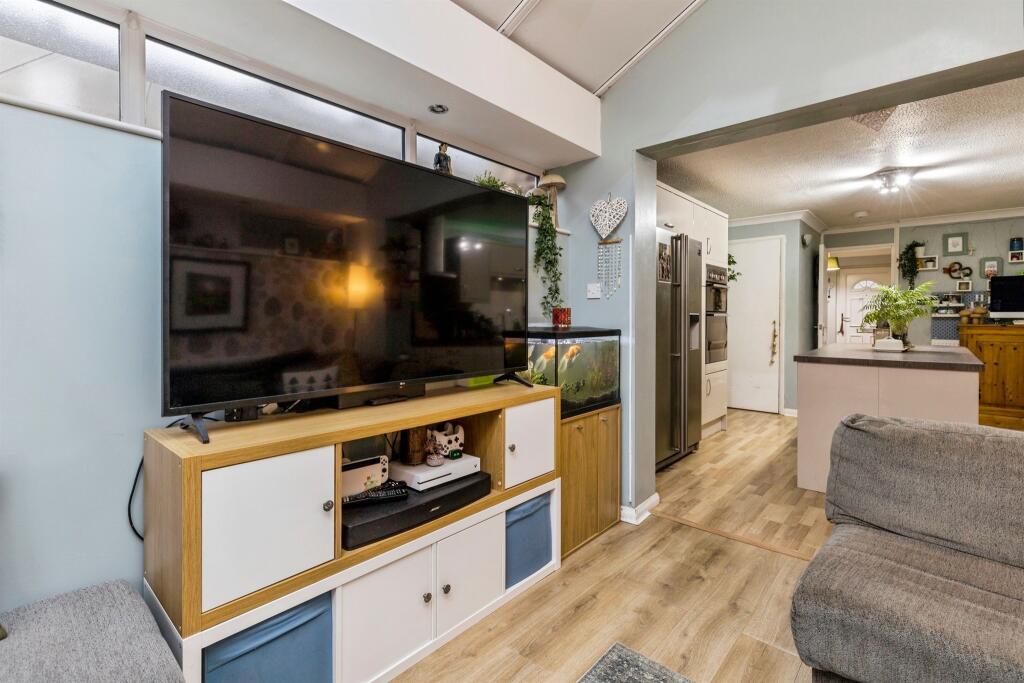 House in Horsham, North Horsham - View 3