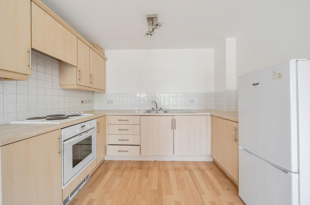 Apartment in Trafford, Greater Manchester - View 4