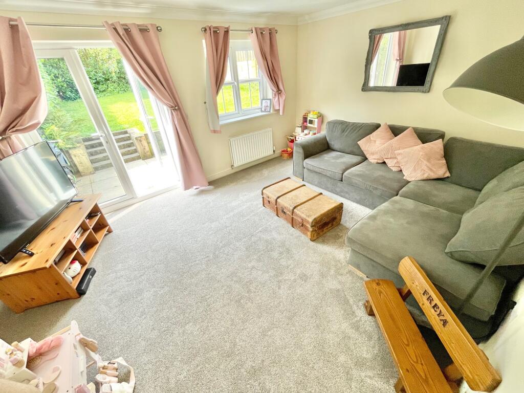 6, Dutton Drive, High Wood, Lancaster photo 2