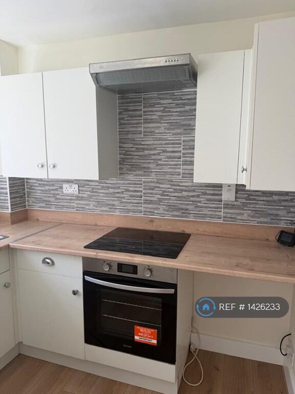 Apartment in Southampton, Totton, Totton and Eling - View 5