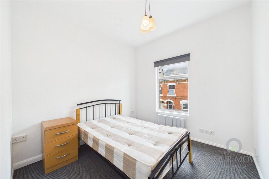 Apartment in Northampton, West Northamptonshire - More