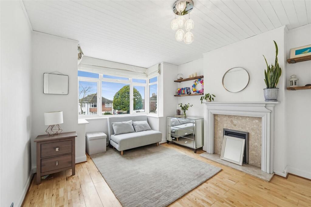 House in Kingston upon Thames - View 4