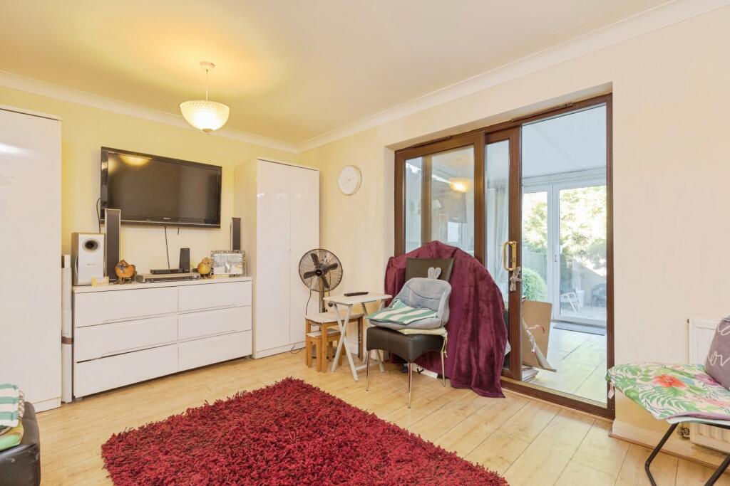 House in Tunbridge Wells, High Brooms, Sherwood - More