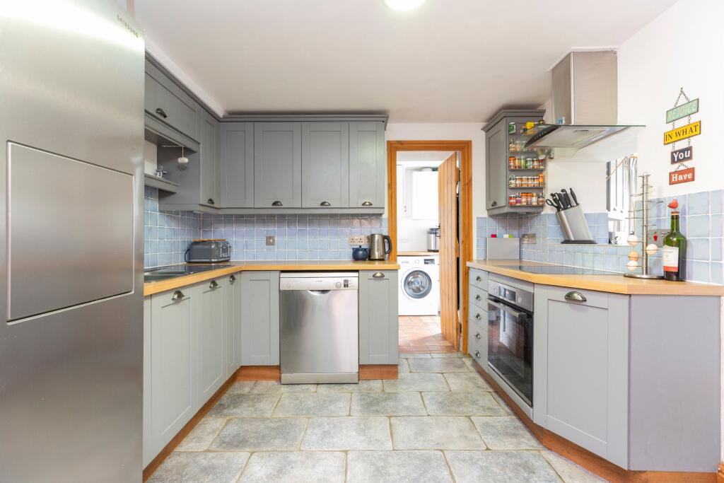 House in East Stour - View 5