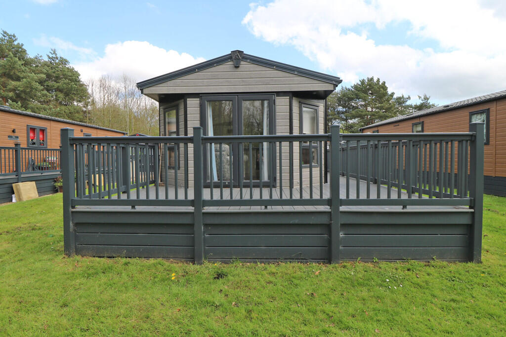 Main image of property: Newland, Epworth