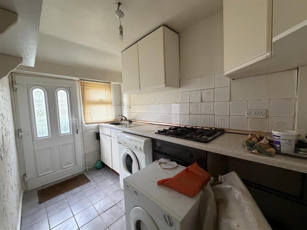 House in Bradford, Birchcliffe, Keighley - View 3