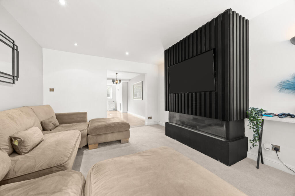 House in Stockport - View 4