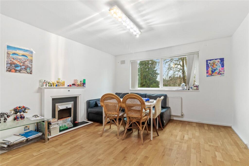 Brooklands Road, Sale, Greater Manchester, M33 photo 2