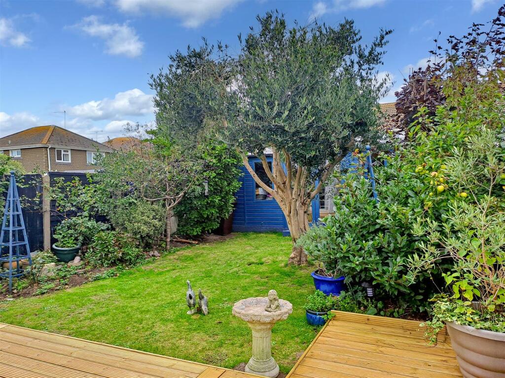 Mallon Dene, Rustington photo 2