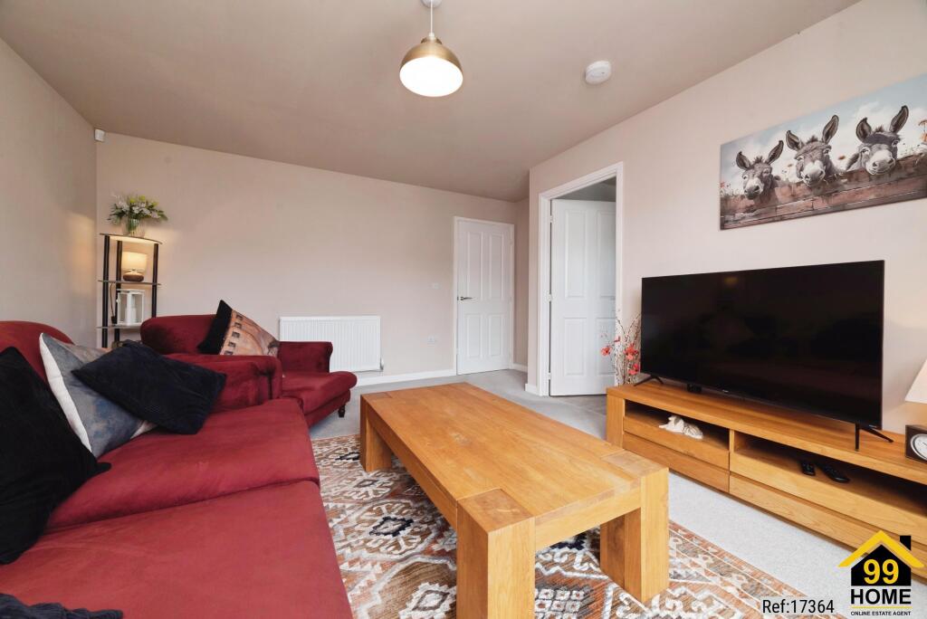 House in Hull - View 4